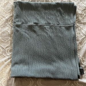 Lululemon wrap/scarf